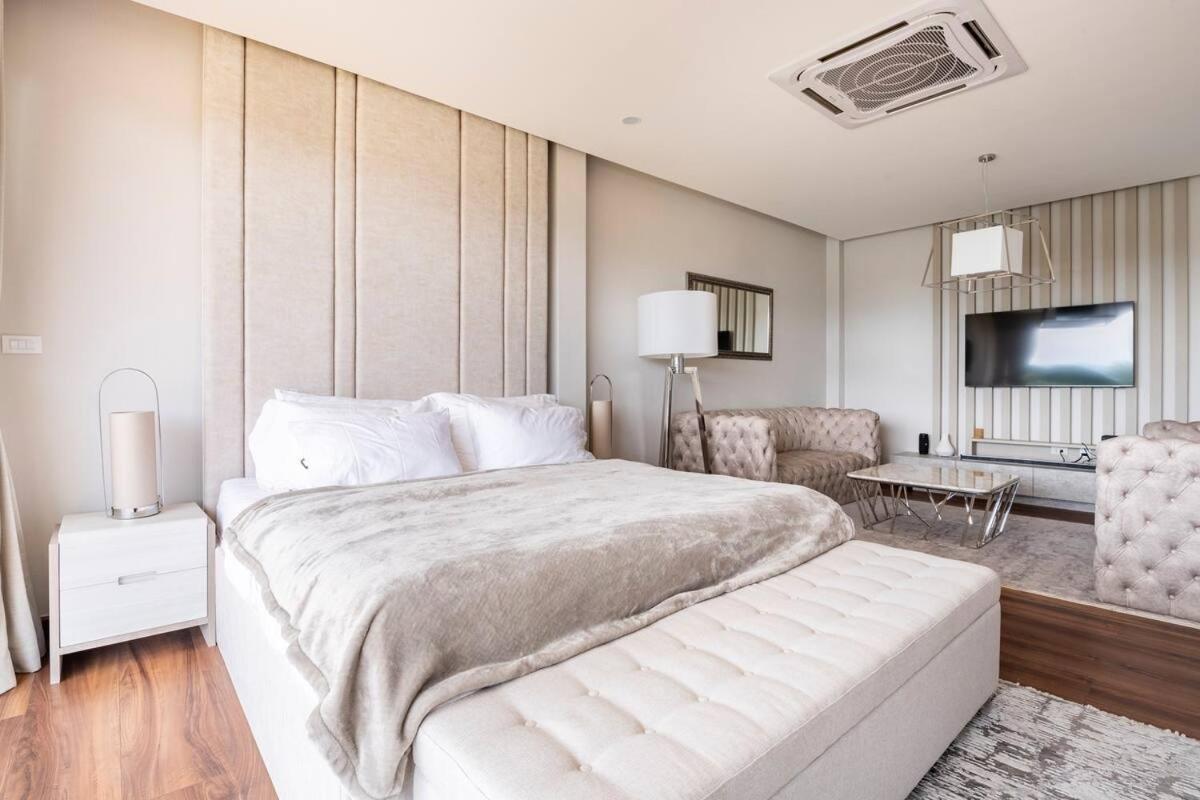 Palm Villa - Award Winning Modern Luxury & Exclusive Villa Resort Chiang Mai Exterior photo