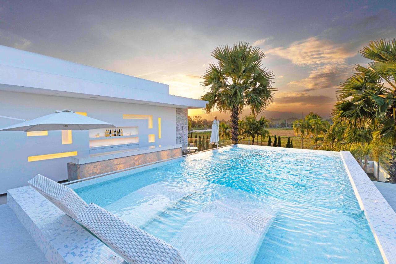 Palm Villa - Award Winning Modern Luxury & Exclusive Villa Resort Chiang Mai Exterior photo