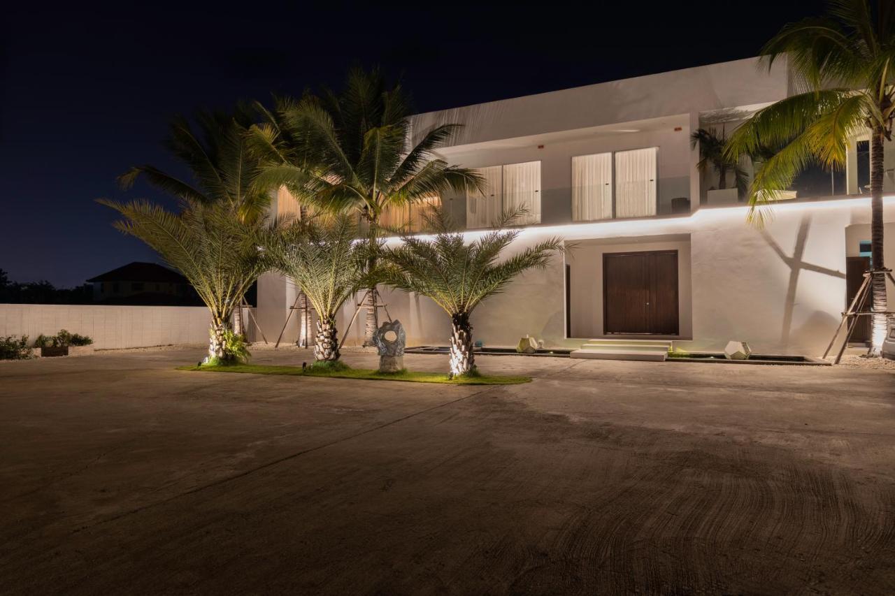 Palm Villa - Award Winning Modern Luxury & Exclusive Villa Resort Chiang Mai Exterior photo